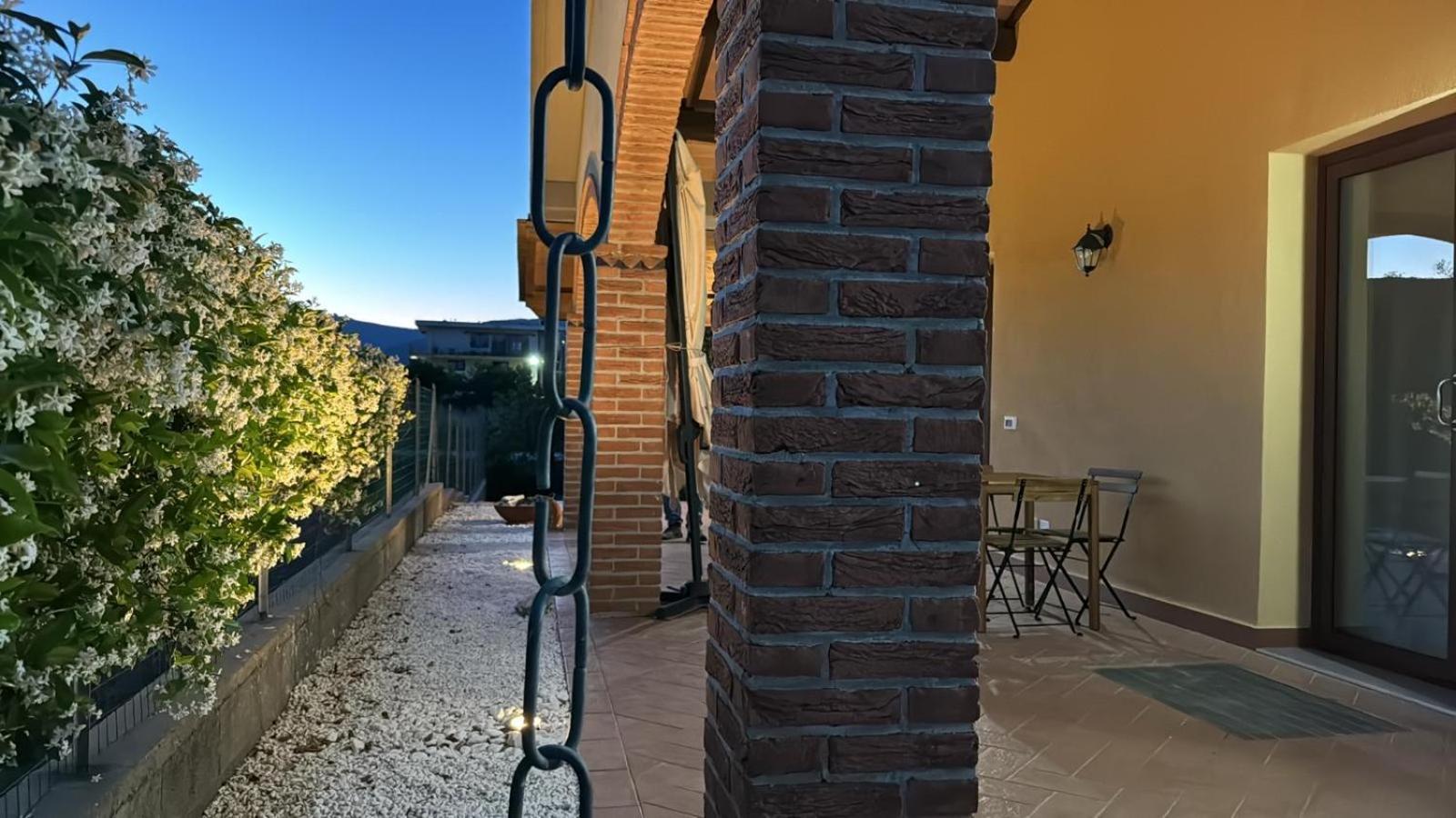 קסטליונה דלה פסקאיה Agriturismo Il Giardino Degli Olivi Appartamenti מראה חיצוני תמונה