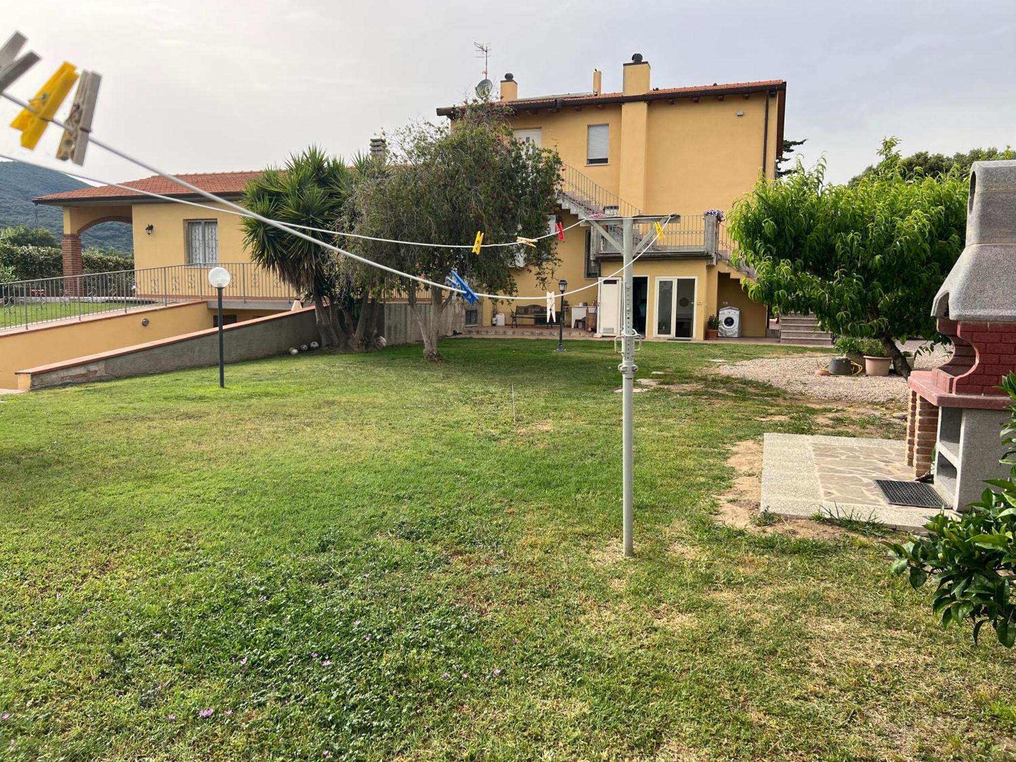 קסטליונה דלה פסקאיה Agriturismo Il Giardino Degli Olivi Appartamenti מראה חיצוני תמונה